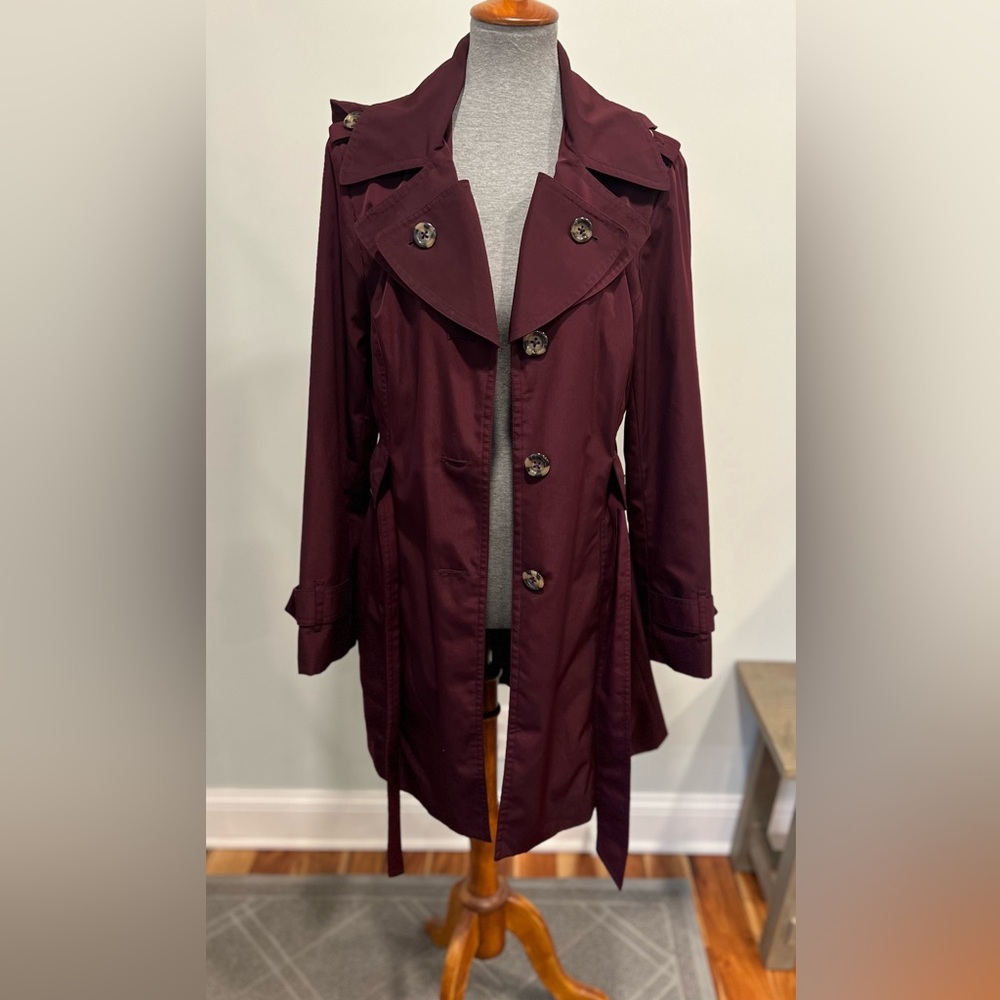 London Fog Trench Coat in Burgundy Purple Size Large